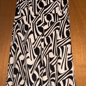Stylish Black and White Patterned Dress